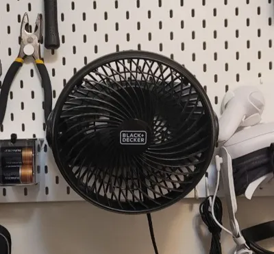 BLACK+DECKER Turbo Desk Fan Skadis Mount