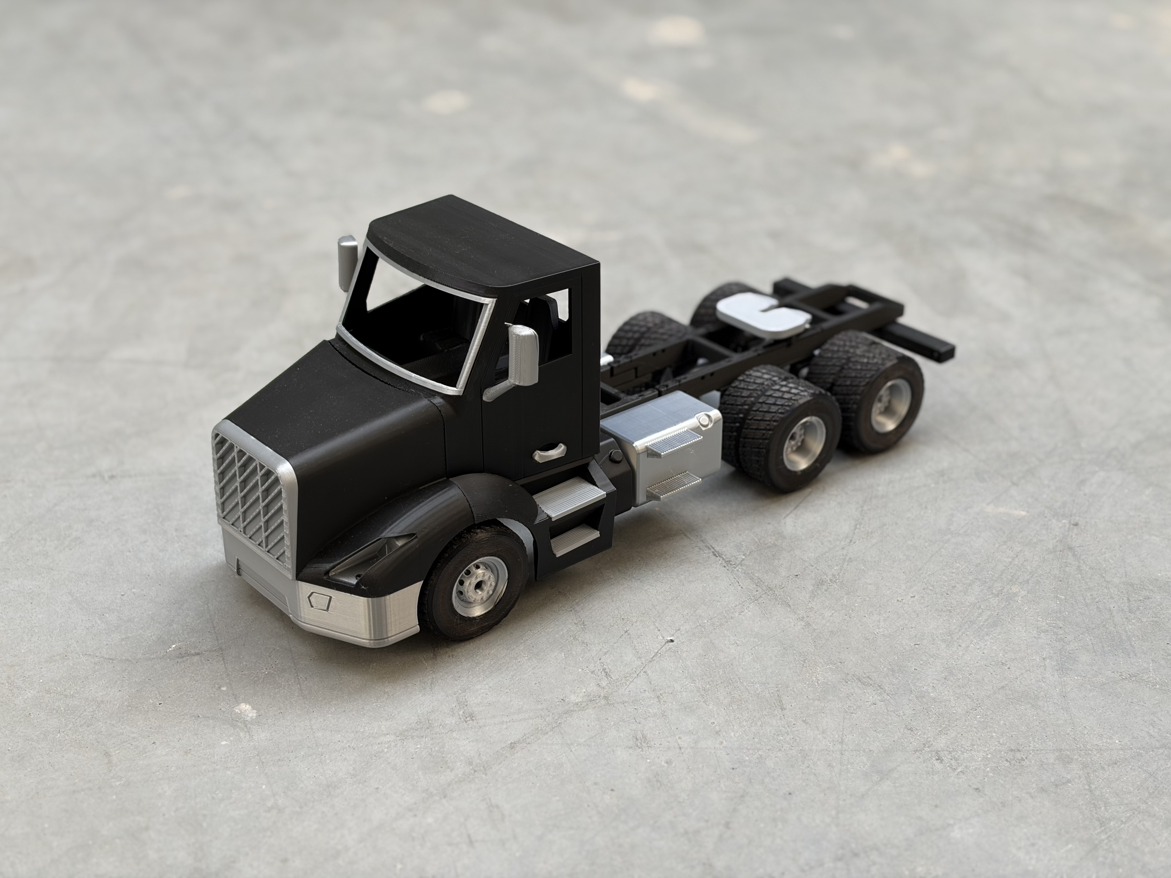 Miniatura 1 do modelo 3D Kliko Tractor Unit Platform