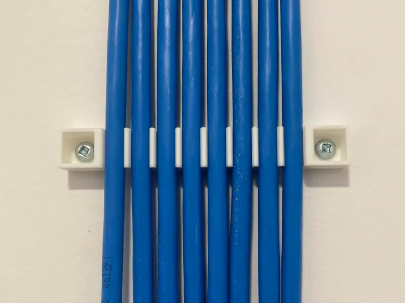 Support pour câble 8mm