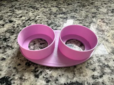 Leachie Food & Water Dish Holder