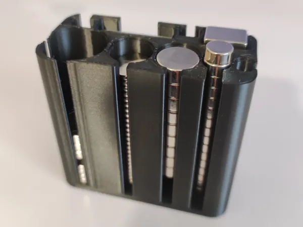 https://makerworld.bblmw.com/makerworld/model/US4f9aac7f7e21d6/design/2025-05-06_a1300e646b83a.jpeg