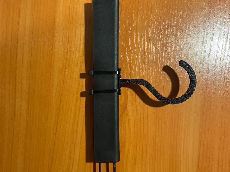 Hanger hook - ziptie