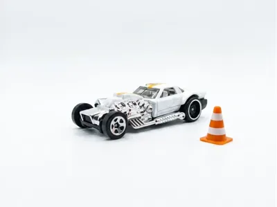 1:64 diorama cone