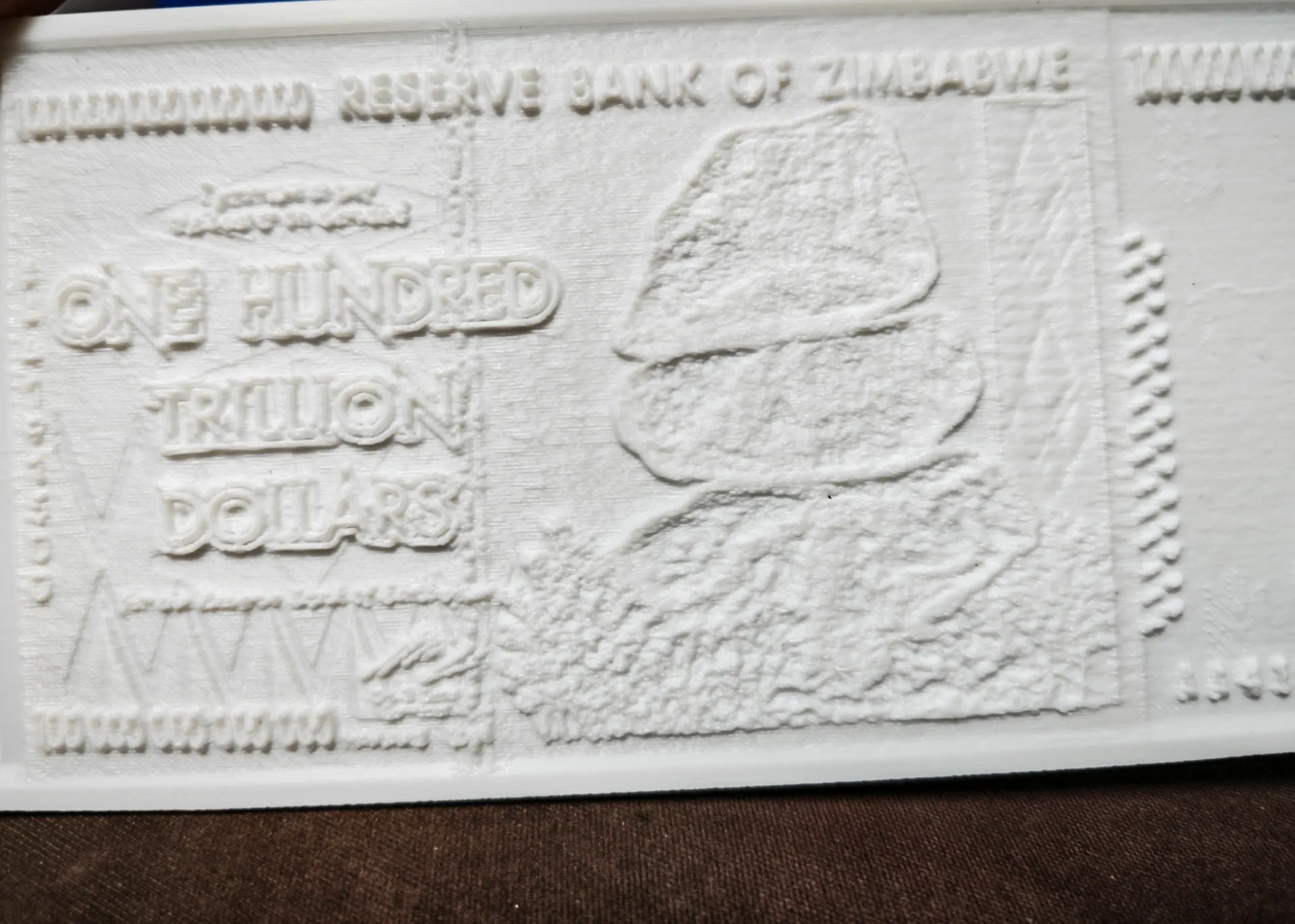 짐바브웨 지폐 100조 달러 지폐 양각화-세계 최대 액면가 지폐 100000000000000달러 - 무료 3D 프린트 모델 -  MakerWorld