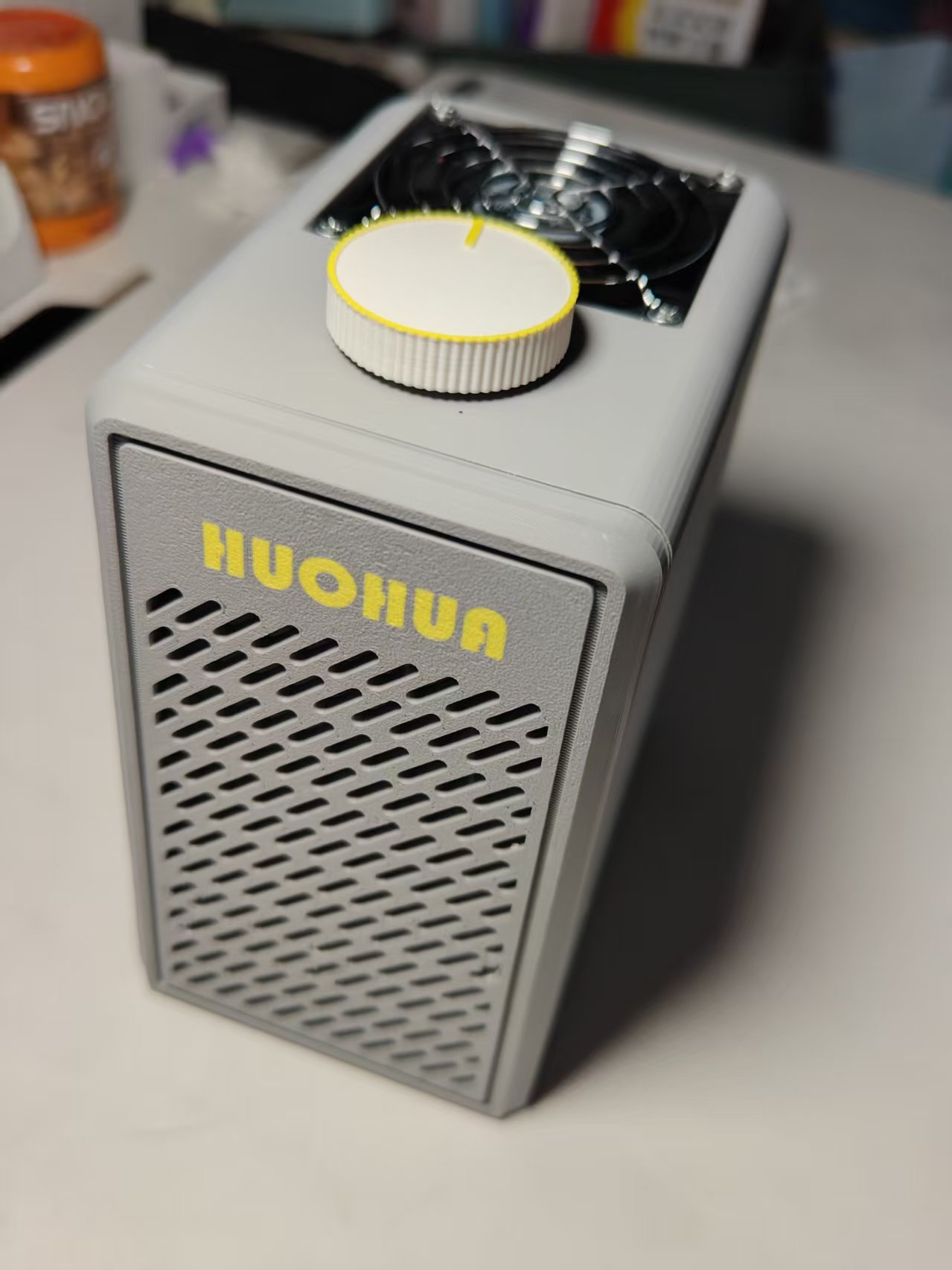 Miniatura 2 do modelo 3D 3D打印机封箱内循环空气过滤器