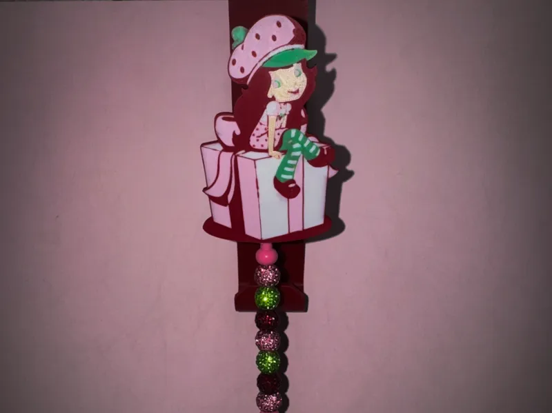 Badge Reel Cover (Strawberry Shortcake)
