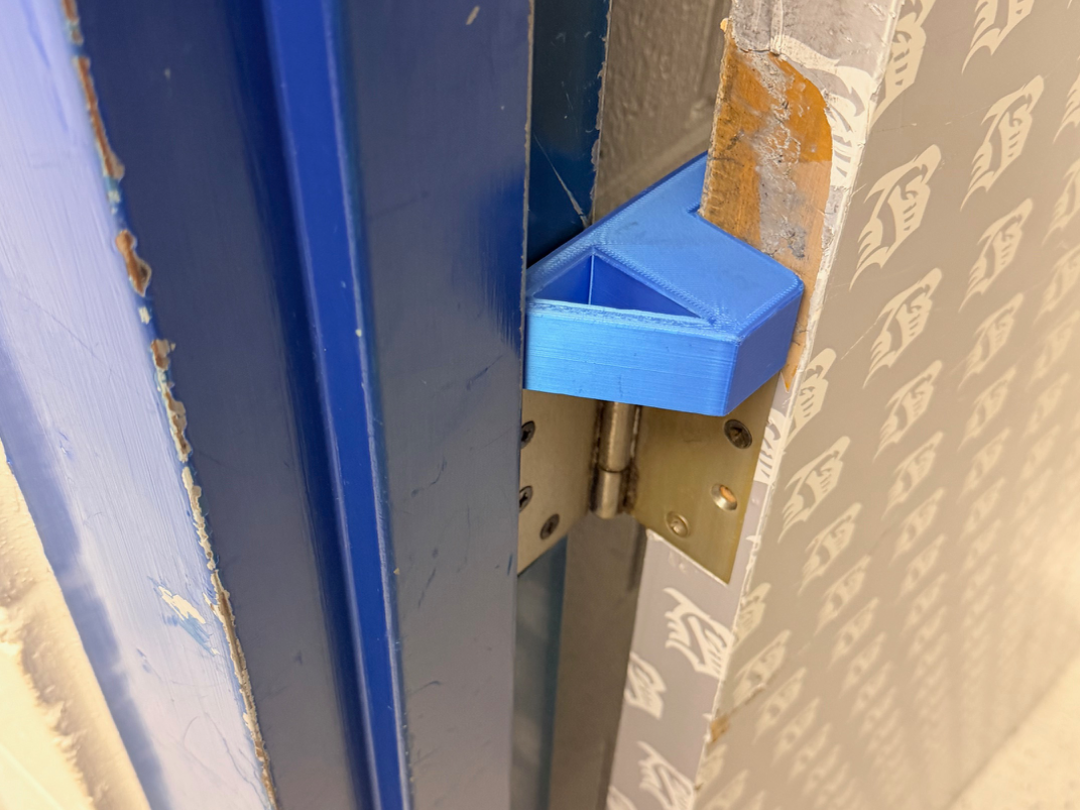 In the Hinge Door Stop