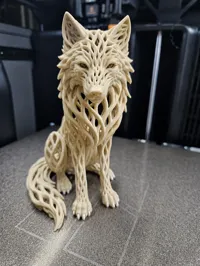 Voronoi Wolf 200% 3 Farbig