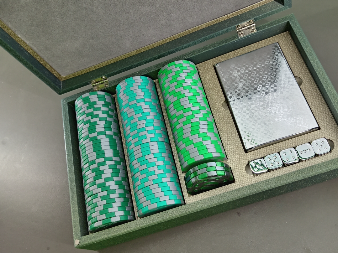 Poker Set - High Quality - Multi Currency