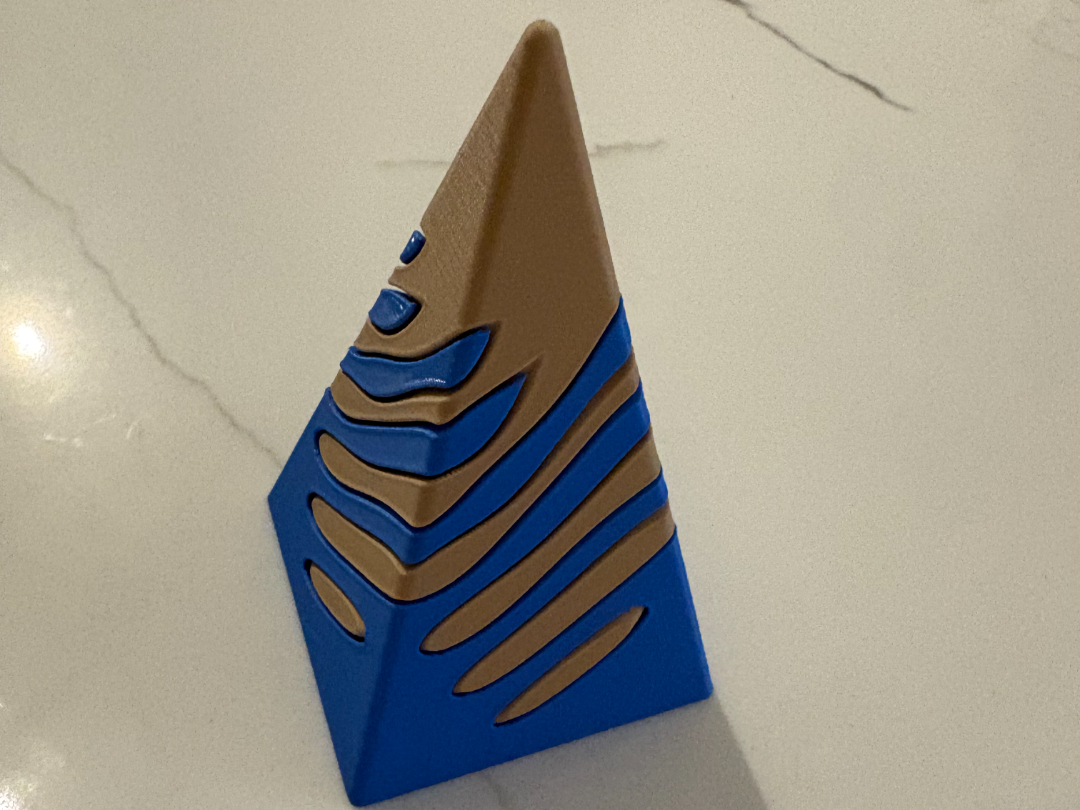 Miniatura 3 do modelo 3D Square Spiral Passthrough