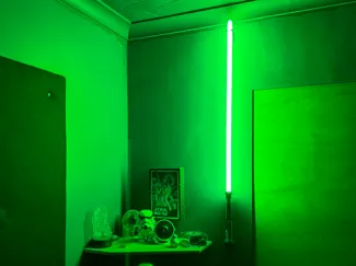 Lukes Lightsabre Wall Mount V5