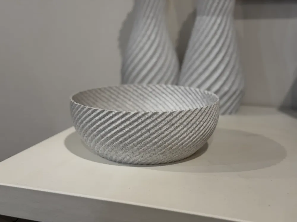 Small Spiral Bowl - Free 3D Print Model - MakerWorld
