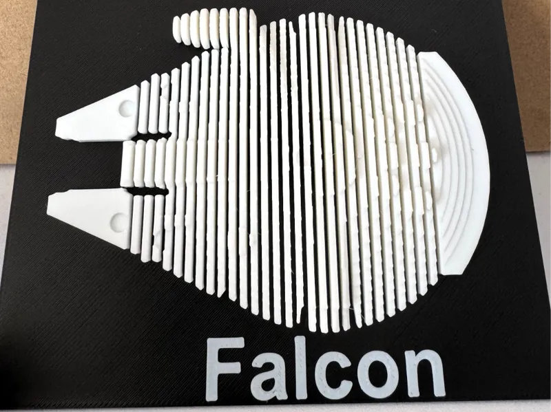 Milenium Falcon - sliced