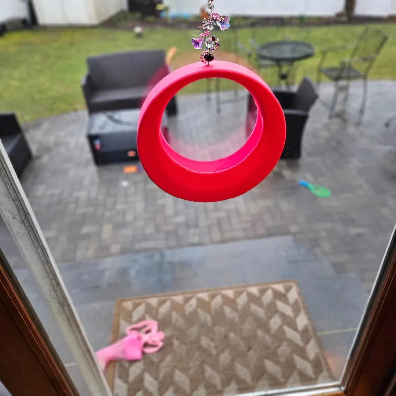 Circle hanging planter 