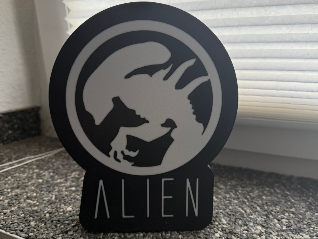 Alien Lightbox