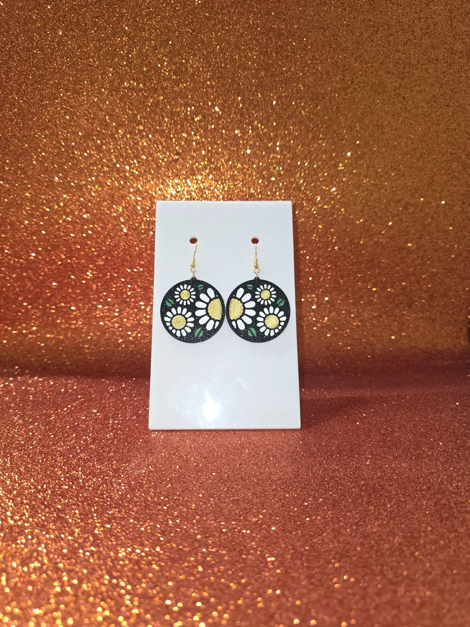 Daisies fisheye earrings view 2