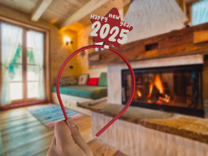 hair bends HAPPY NEW YEAR 2025