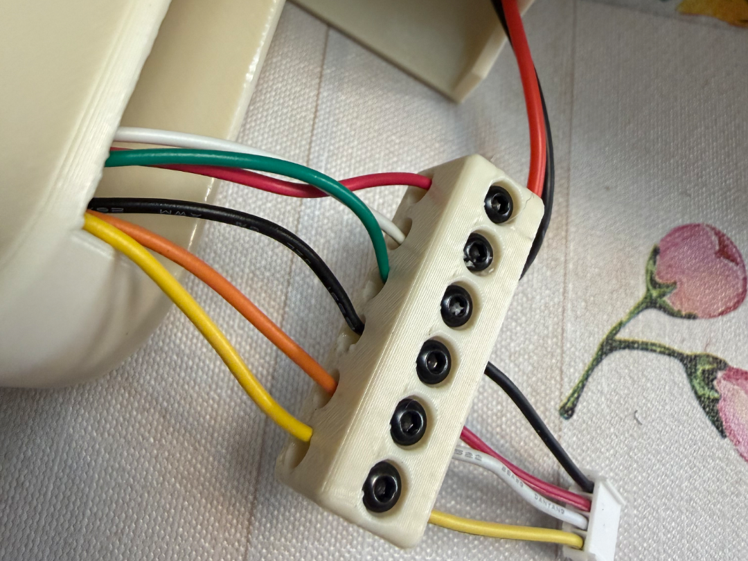 Terminal block for easy prototyping 