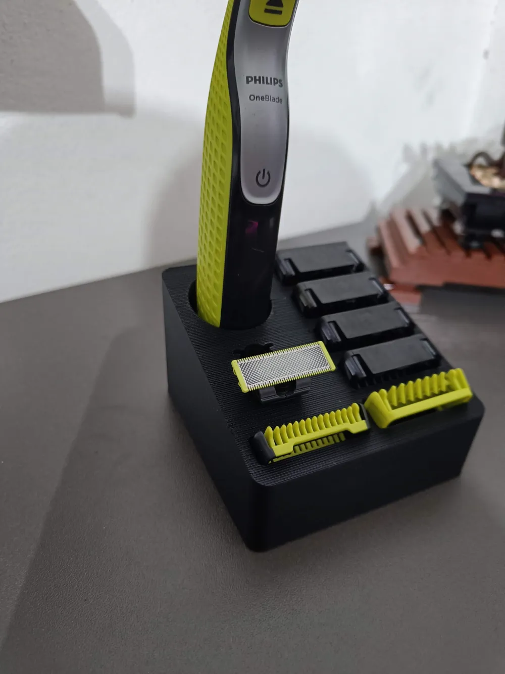 Philips OneBlade stand by dominikkrpec - MakerWorld
