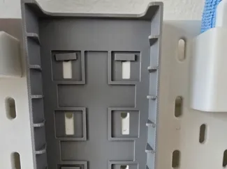 Pocket tray organizer for Skadis