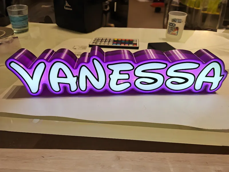 Vanessa Lamp