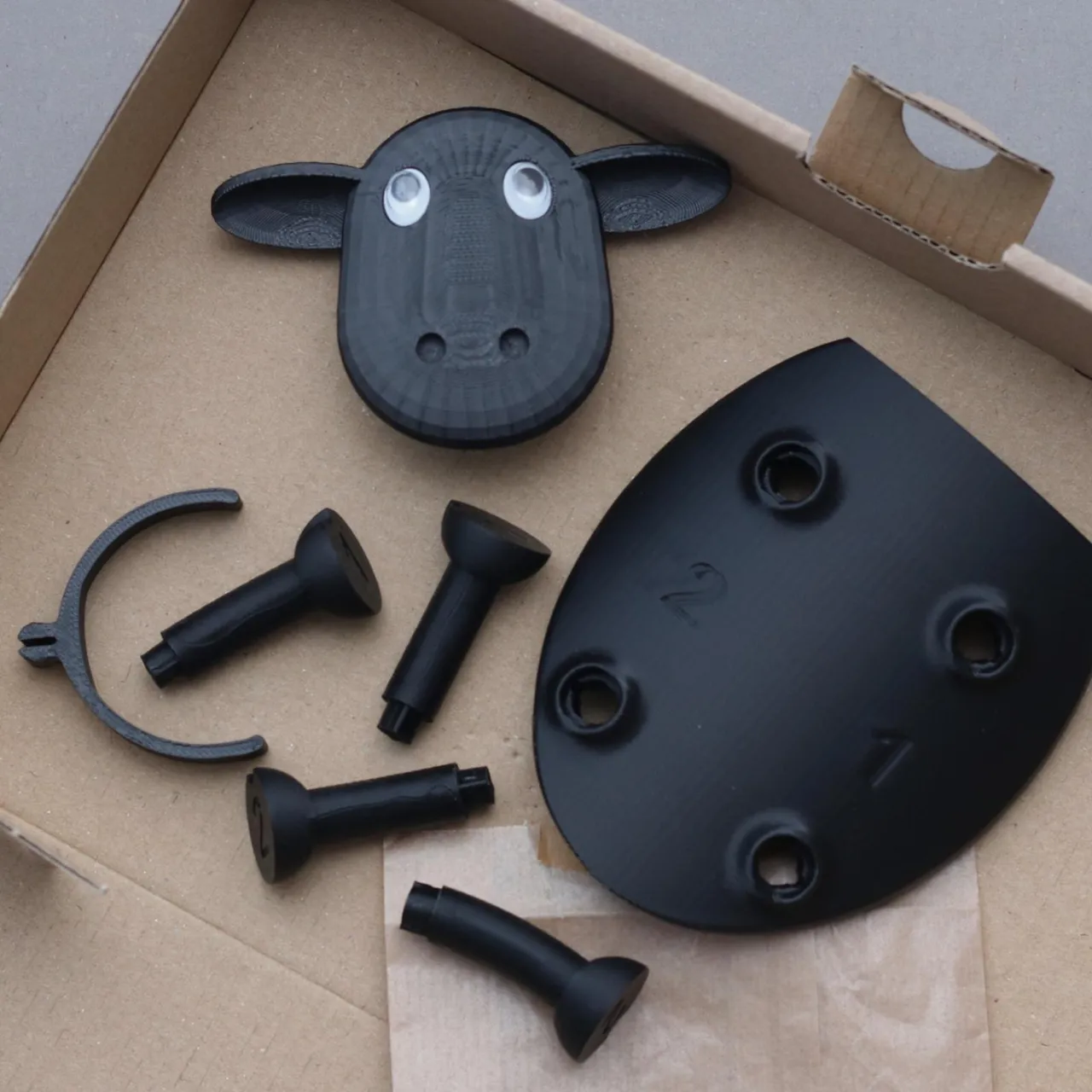 Shaun the Sheep Toilet Paper Roll Holder -fits all view 4