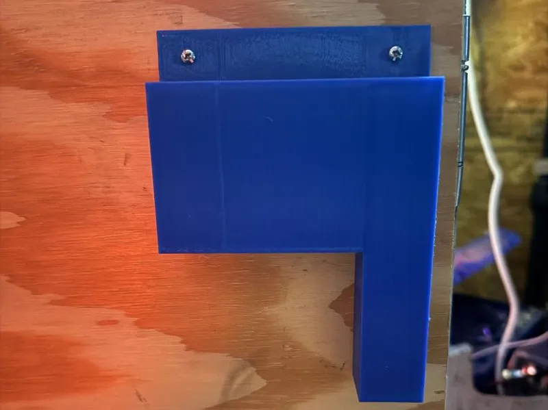 Tool holder