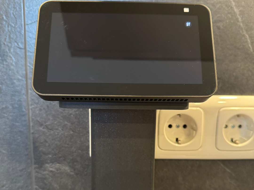 Miniatura 3 do modelo 3D Echo Show 5 Socket Mount | Wall Adapter