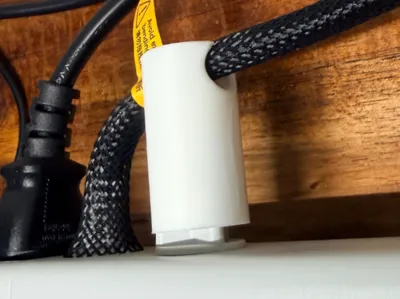 Y PLA Cable Pass
