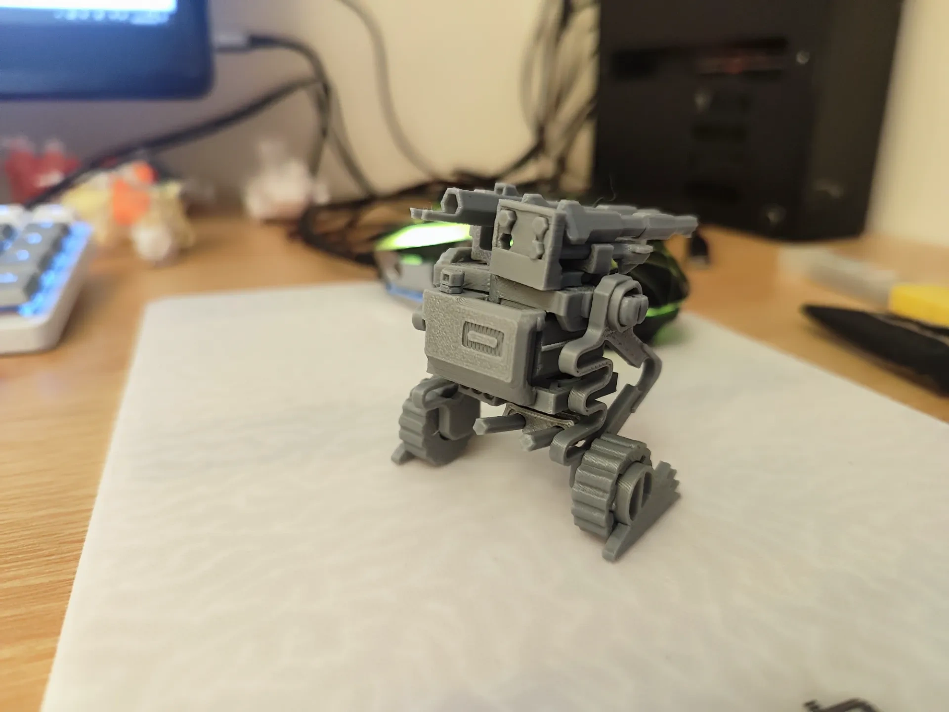 Miniatura 4 do modelo 3D 巷战型反坦克机甲_模块战争2030