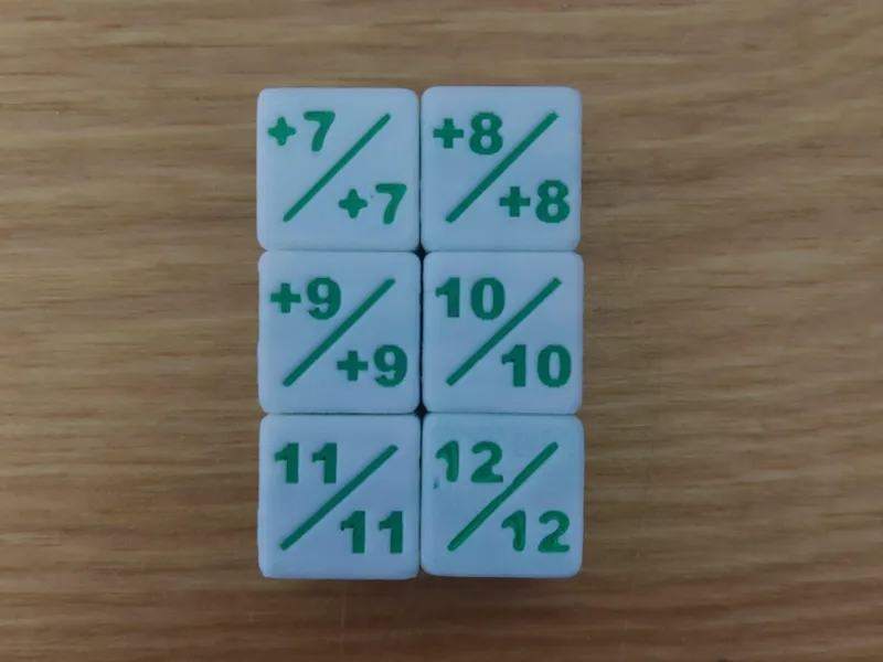 Large +1/+1 Counter Dice for MTG