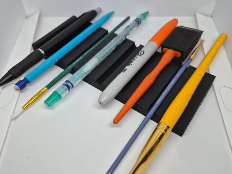 Simple Brush/Pen Holder