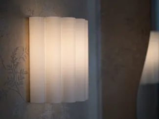 Uppladdningsbar vägglampa i skandinavisk stil