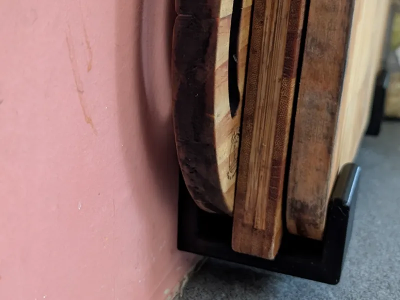 cutting board holder