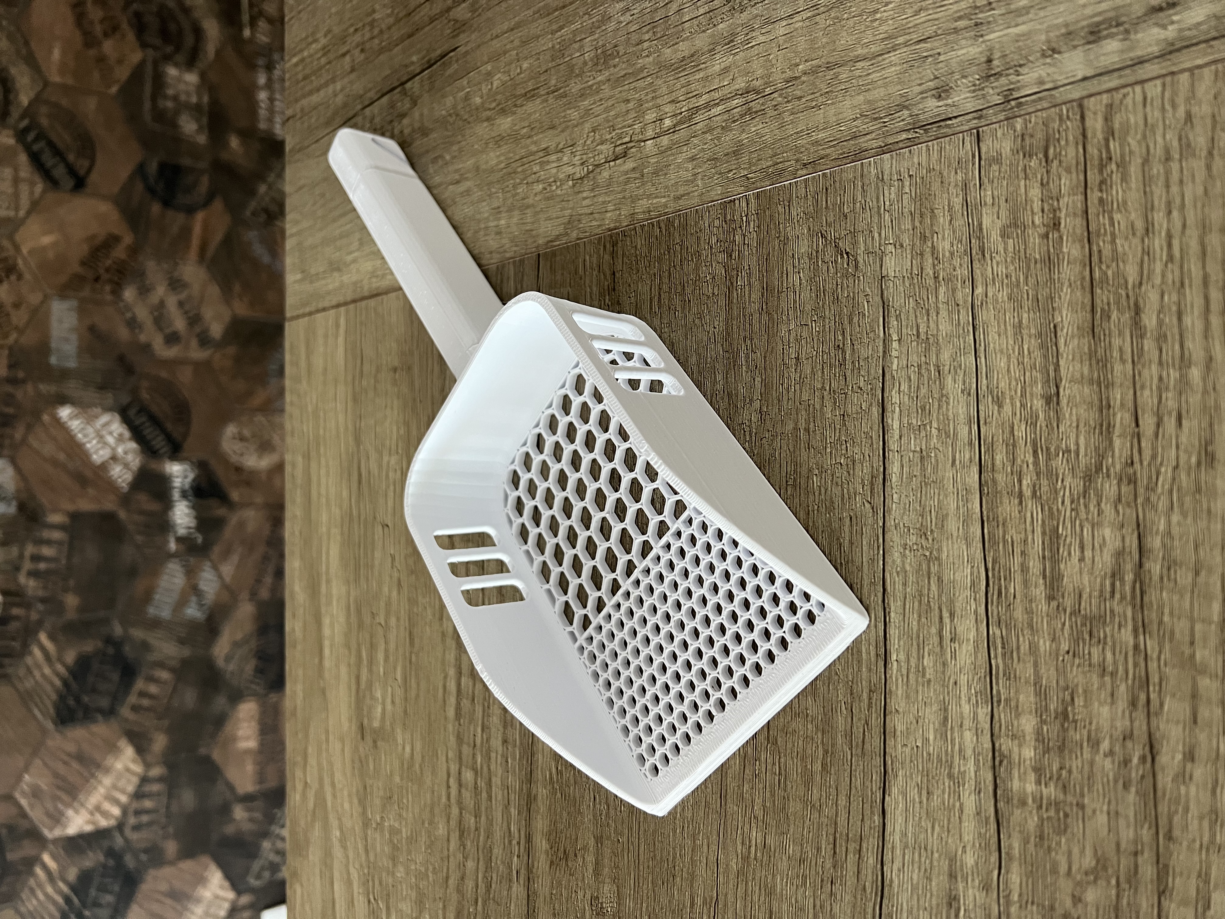 Miniatura 4 do modelo 3D 猫砂铲子 (大中小滤孔)