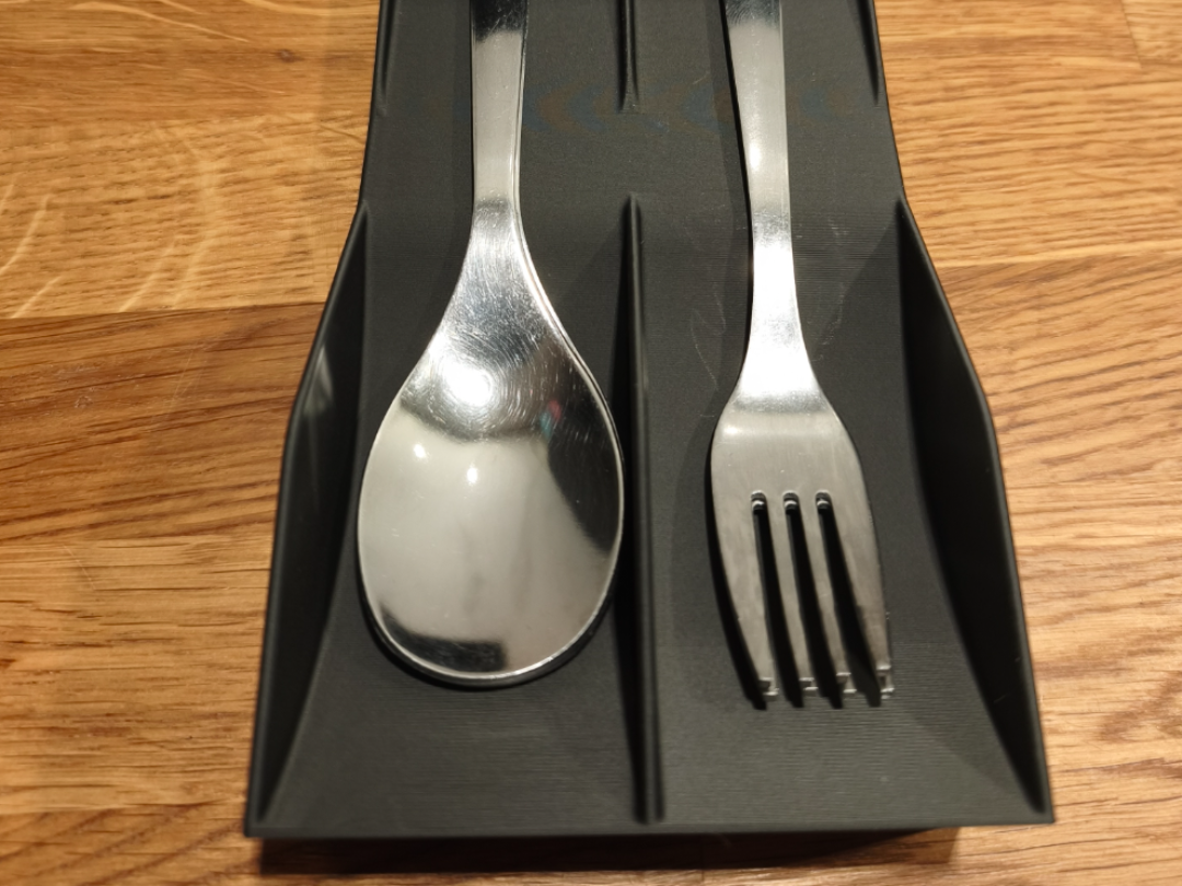 cutlery organizer
