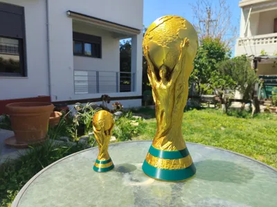 Life size FIFA World Cup trophy | no seams, no AMS