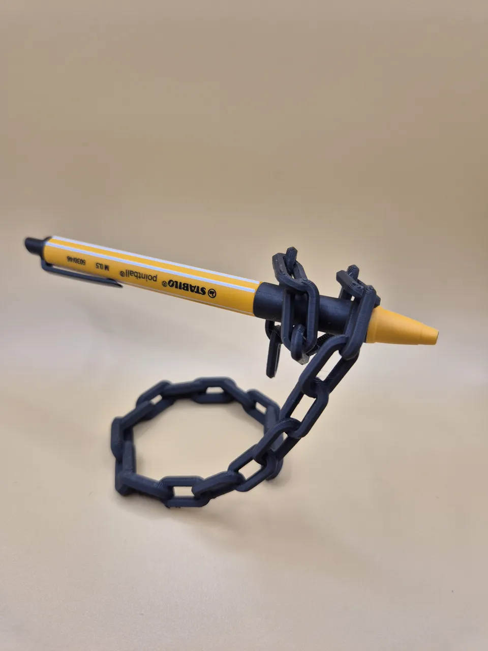Chain Pen Holder view 3