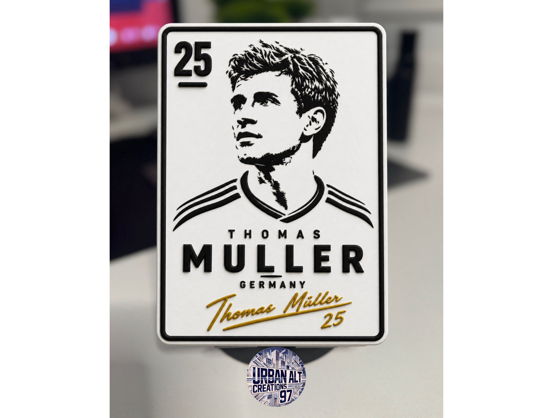 Golden Signatures - Thomas MUller by Urbanalt97 3D model