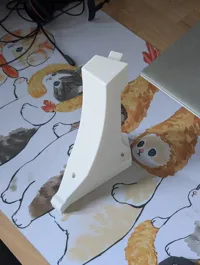 Flipped version (nose on right)
