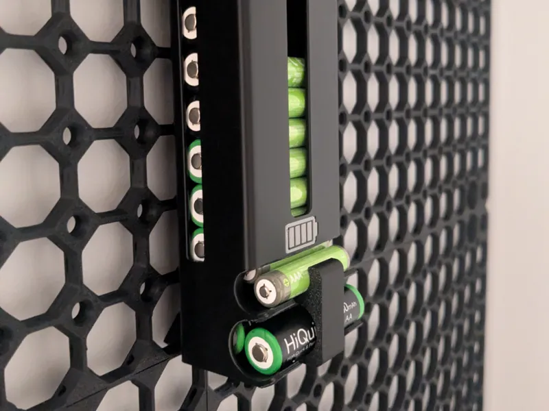 AA & AAA Battery Dispenser for Multiboard