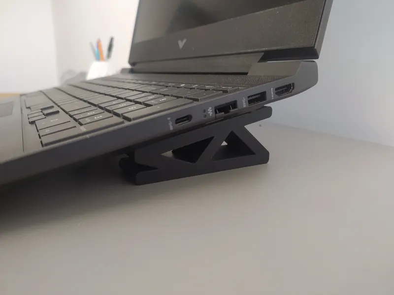 "RABBIT" Laptop Stand