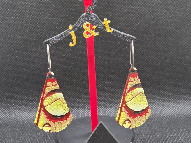 Teardrop style Leaf with water drop earrings