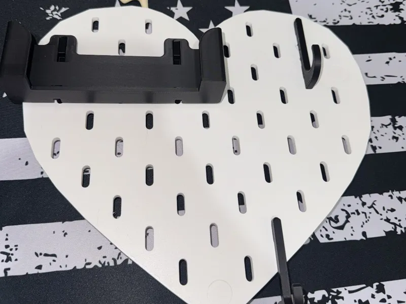 Skadis Heart Board