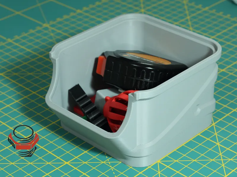 Reinforced storage bin