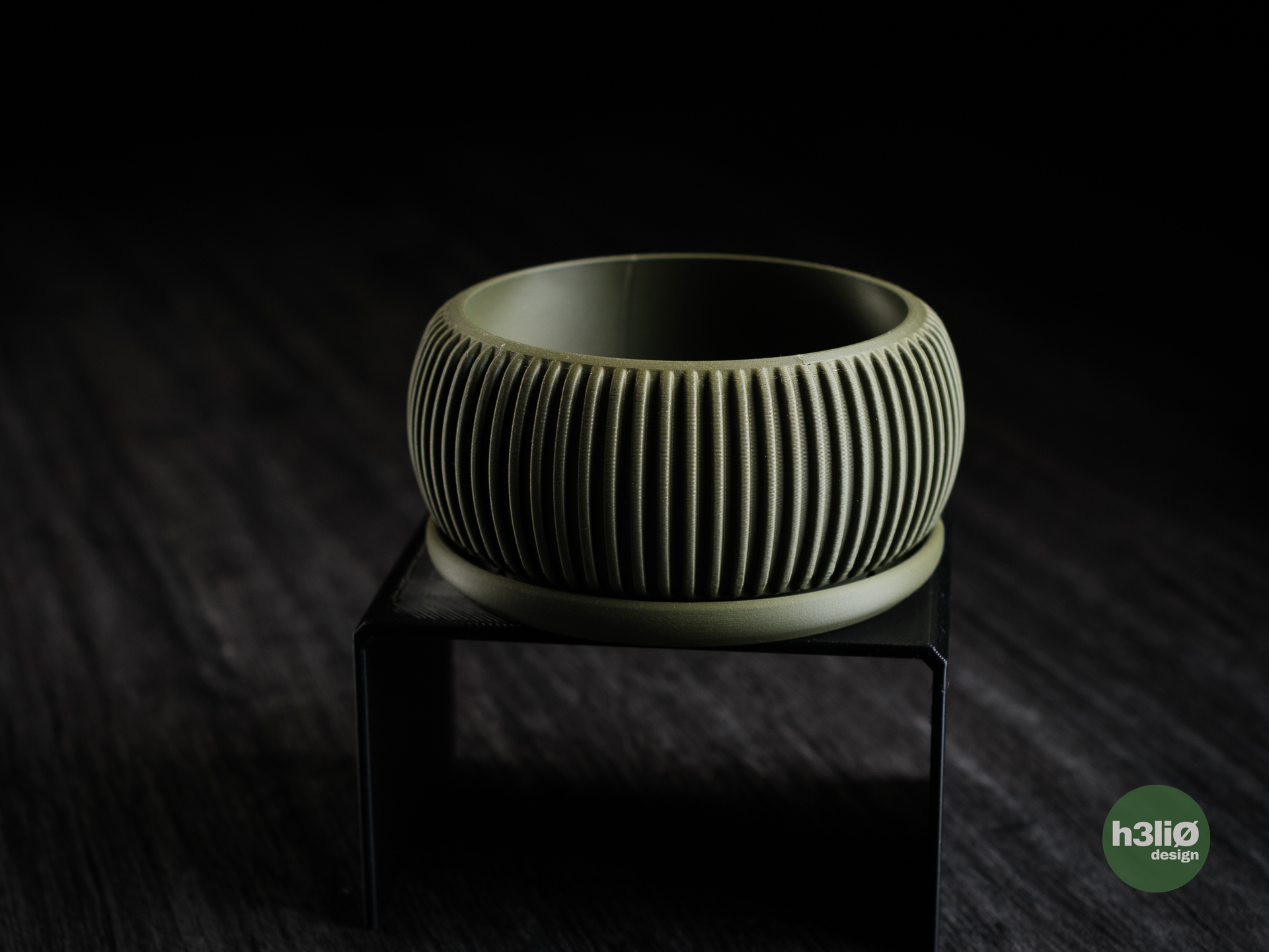 Miniatura 2 do modelo 3D taveiro • planter