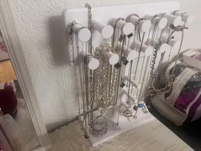 Elegant Jewelry Display Organizer