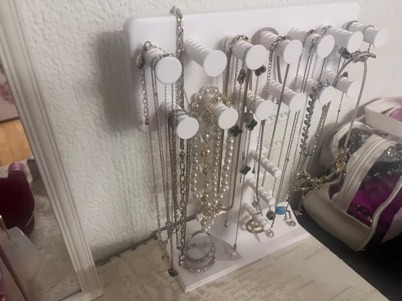 Elegant Jewelry Display Organizer