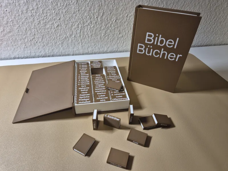 Bibel Buch Box mit 66 Mini-Büchern