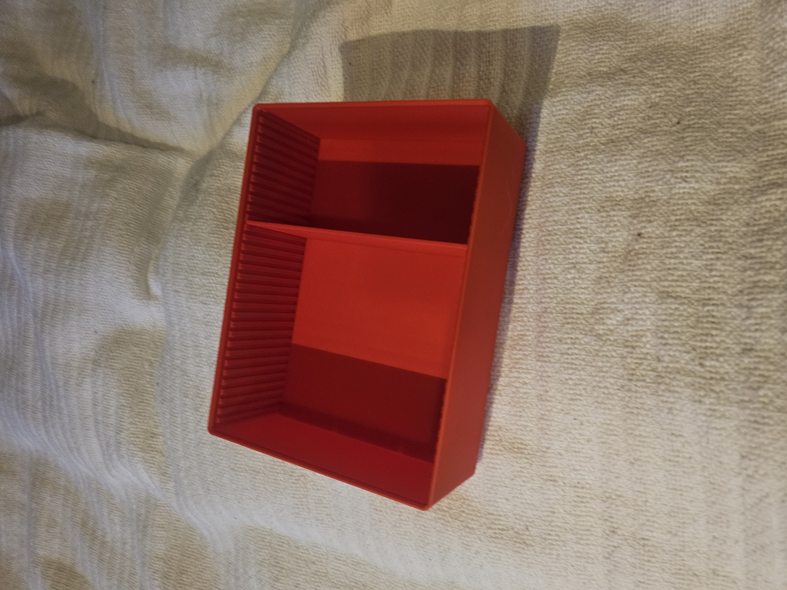 木製 赤いボックス 3仕切り付き 3Dプリント 可動式仕切り付きグリッドフィニティビンス 4x3 - 無料3D